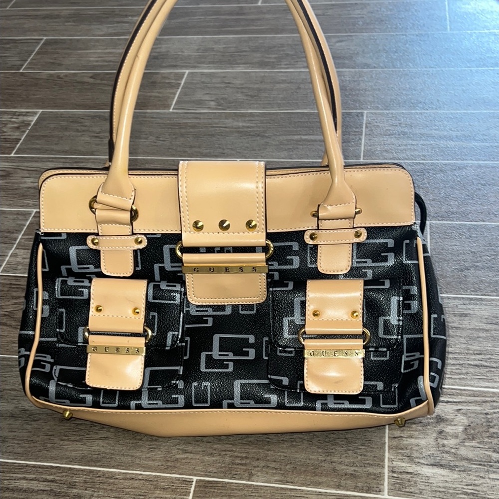 GUESS VINTAGE SHOULDER BAG